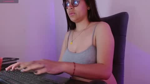 Snapshot of dominica3 chatting on September 13, 3:12 pm online show from September 13, 3:12 pm