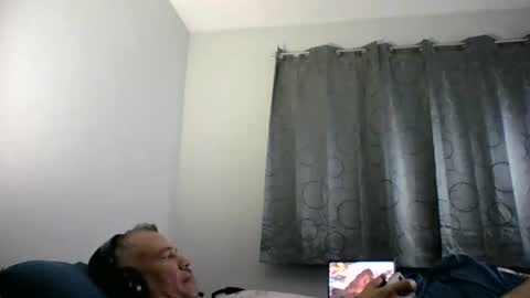 luis online show from December 2, 2:31 am
