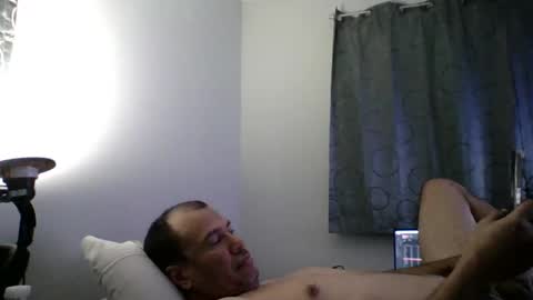 luis online show from February 9, 11:36 pm