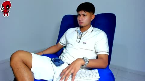 Snapshot of dominick_king chatting on April 23, 4:14 am Dominic online show from April 23, 4:14 am