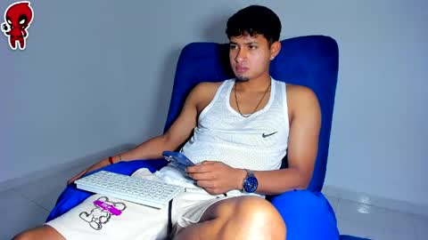 Snapshot of dominick_king chatting on May 10, 1:22 am Dominic online show from May 10, 1:22 am