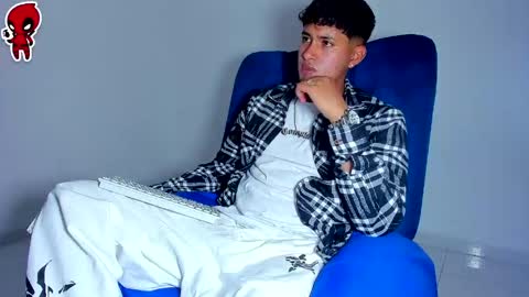 Snapshot of dominick_king chatting on May 24, 12:04 am Dominic online show from May 24, 12:04 am