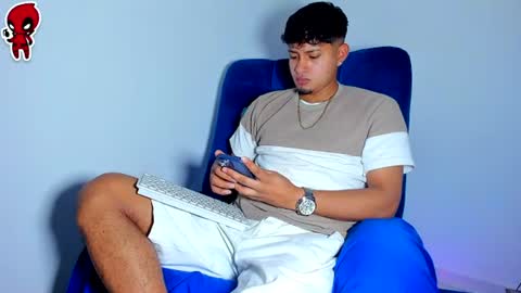 Snapshot of dominick_king chatting on June 11, 12:32 am Dominic online show from June 11, 12:32 am