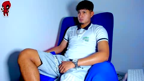 Snapshot of dominick_king chatting on July 3, 2:51 am Dominic online show from July 3, 2:51 am