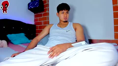 Snapshot of dominick_king chatting on July 23, 3:37 am Dominic online show from July 23, 3:37 am