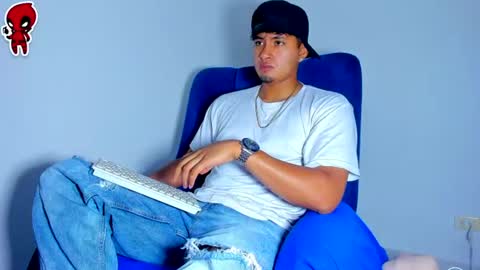 Snapshot of dominick_king chatting on July 29, 1:37 am Dominic online show from July 29, 1:37 am