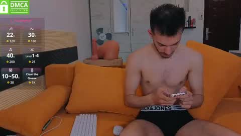 Snapshot of dominicvalente chatting on June 16, 9:45 am dominicvalente online show from June 16, 9:45 am