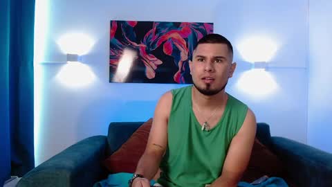 Snapshot of dominikvega chatting on May 26, 6:48 pm Dominik online show from May 26, 6:48 pm