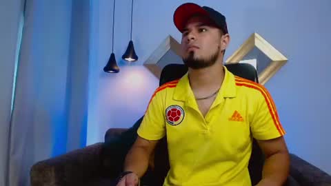 Dominik online show from June 17, 6:42 pm