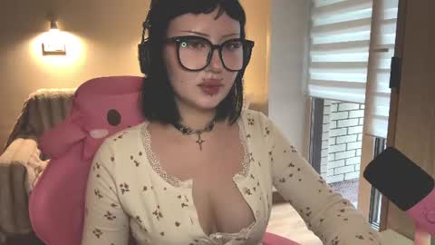 Cati online show from June 14, 12:18 pm