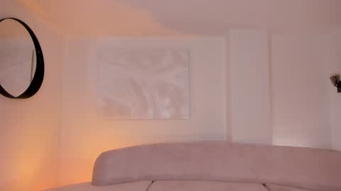 Snapshot of dominiquevega_ chatting on December 24, 9:33 pm Dominique online show from December 24, 9:33 pm