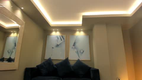 Snapshot of dominiquevega_ chatting on January 6, 10:47 pm Dominique online show from January 6, 10:47 pm