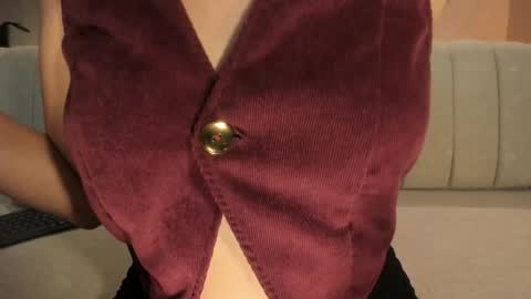 Snapshot of dominiquevega_ chatting on January 11, 10:51 pm Dominique online show from January 11, 10:51 pm