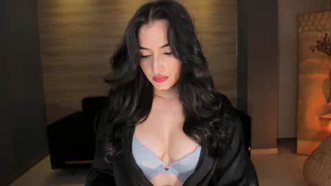 Snapshot of dominiquevega_ chatting on January 13, 8:37 pm Dominique online show from January 13, 8:37 pm