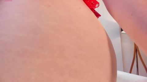 Snapshot of dominiquevega_ chatting on January 20, 1:50 am Dominique online show from January 20, 1:50 am