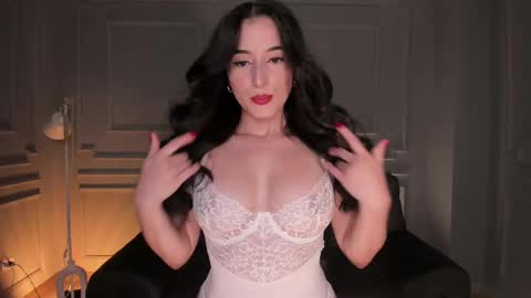 Snapshot of dominiquevega_ chatting on March 1, 9:15 pm Dominique online show from March 1, 9:15 pm