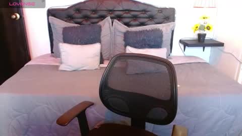 Snapshot of domink_gilr chatting on September 25, 7:50 pm D O M I N K online show from September 25, 7:50 pm