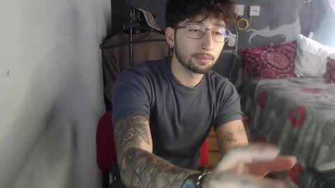 Snapshot of dominus_kane chatting on November 14, 8:18 pm dominus_kane online show from November 14, 8:18 pm