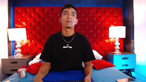 Snapshot of dominusblack chatting on March 23, 10:58 pm dominusblack online show from March 23, 10:58 pm