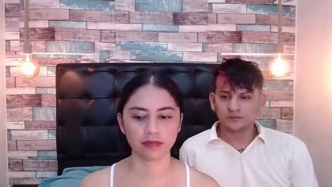 DONA Y CARL online show from December 5, 12:03 pm