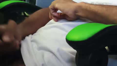 Snapshot of dondiego5511 chatting on February 26, 6:23 am dondiego5511 online show from February 26, 6:23 am