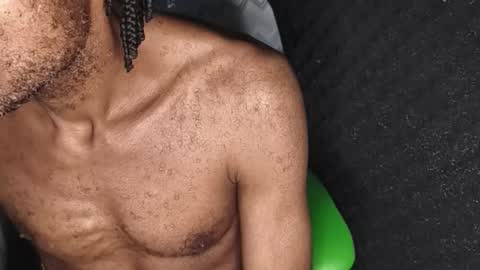 Snapshot of dondiego5511 chatting on March 3, 6:30 am dondiego5511 online show from March 3, 6:30 am