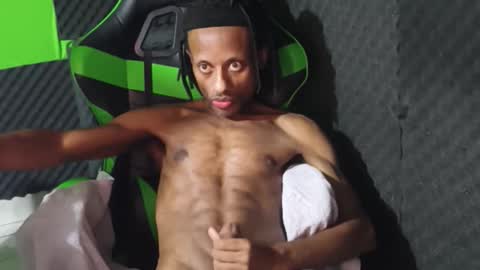 Snapshot of dondiego5511 chatting on March 16, 11:09 pm dondiego5511 online show from March 16, 11:09 pm