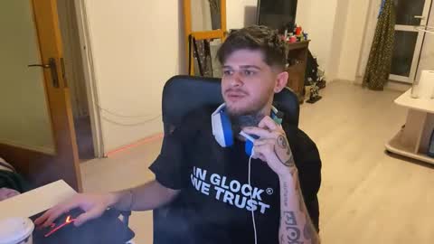 dondior2121 online show from February 10, 8:57 pm