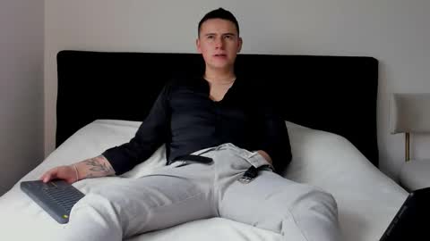 DONHALPA online show from February 1, 9:13 pm