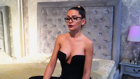 Donna online show from December 29, 10:03 pm