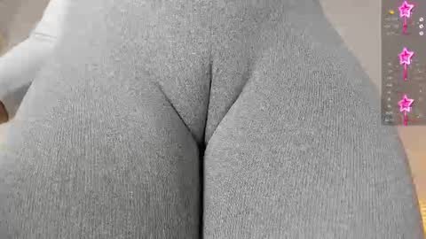 Paula DiazGMT-5 0730 - 1400 online show from November 6, 12:17 pm