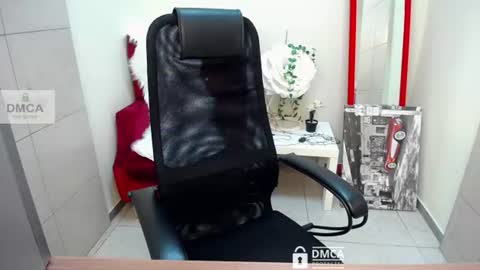 Snapshot of donnasia chatting on June 22, 10:56 am Sia online show from June 22, 10:56 am