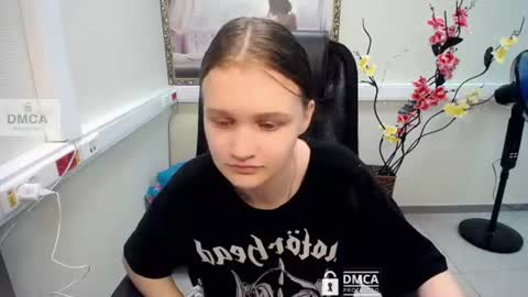 Snapshot of donnasia chatting on July 16, 10:10 am Sia online show from July 16, 10:10 am