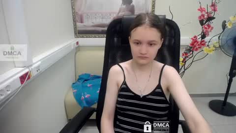 Snapshot of donnasia chatting on July 20, 10:07 am Sia online show from July 20, 10:07 am