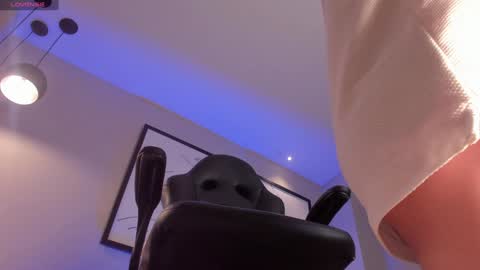  Donna Stonne  online show from January 21, 10:41 pm