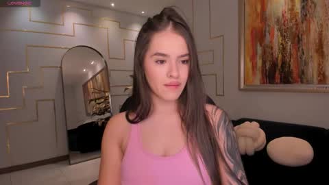  Donna Stonne  online show from December 18, 3:45 am