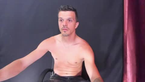 Snapshot of donybrown chatting on April 16, 9:21 am DonyBrown online show from April 16, 9:21 am