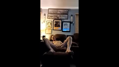 Snapshot of doobie1717 chatting on March 27, 4:07 am doobie1717 online show from March 27, 4:07 am