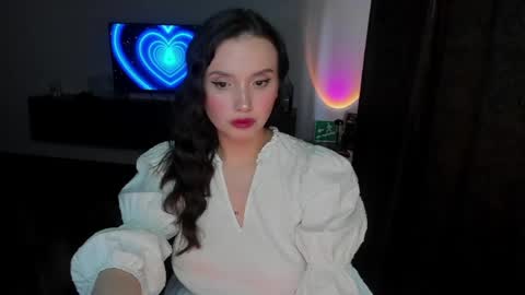 Dora Charmer online show from March 18, 1:36 pm