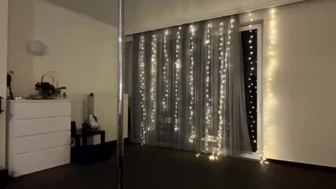 Snapshot of doragranat chatting on December 16, 2:27 am doragranat online show from December 16, 2:27 am