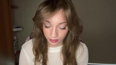 Snapshot of dorenenealey chatting on February 21, 8:59 am Alisa online show from February 21, 8:59 am