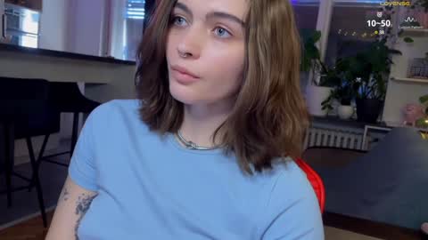 Alice online show from December 22, 12:05 pm