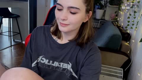 Alice online show from January 5, 7:49 am