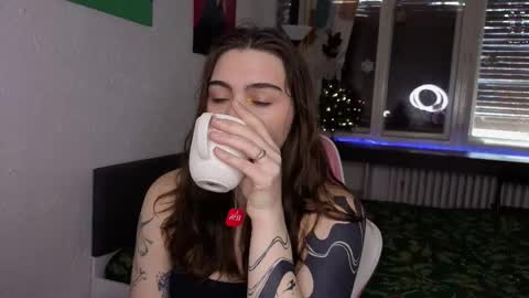 Alice online show from December 18, 8:20 am