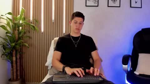 dorian_mystery online show from December 15, 10:25 pm