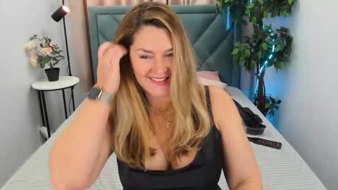 Snapshot of doriana_gray chatting on September 11, 4:40 pm doriana_gray online show from September 11, 4:40 pm