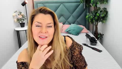 Snapshot of doriana_gray chatting on September 14, 4:17 pm doriana_gray online show from September 14, 4:17 pm