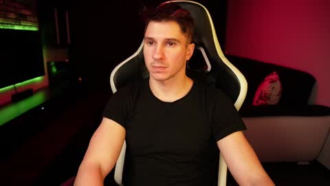 Dorian Reyes online show from January 10, 4:01 am