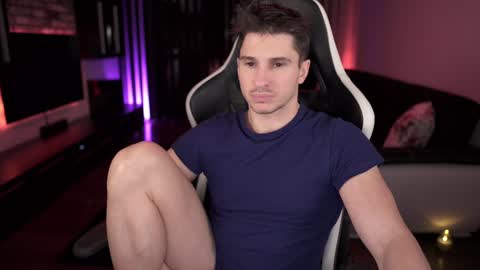 Dorian Reyes online show from January 23, 1:30 am