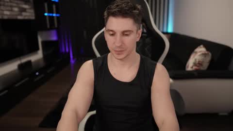 Dorian Reyes online show from February 20, 4:28 am